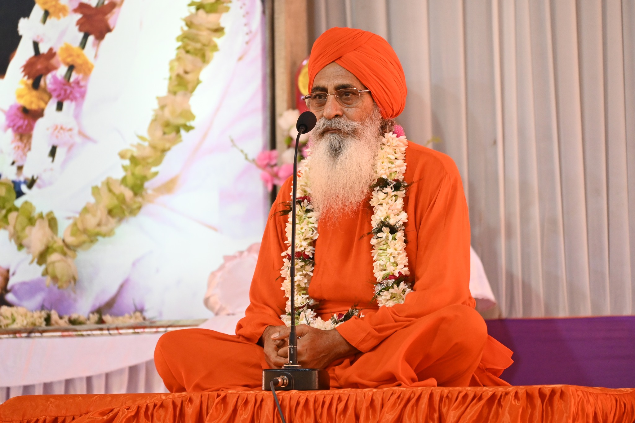 Ananda Purnima DMS 2025 – A Divine Gathering in Anandanagar