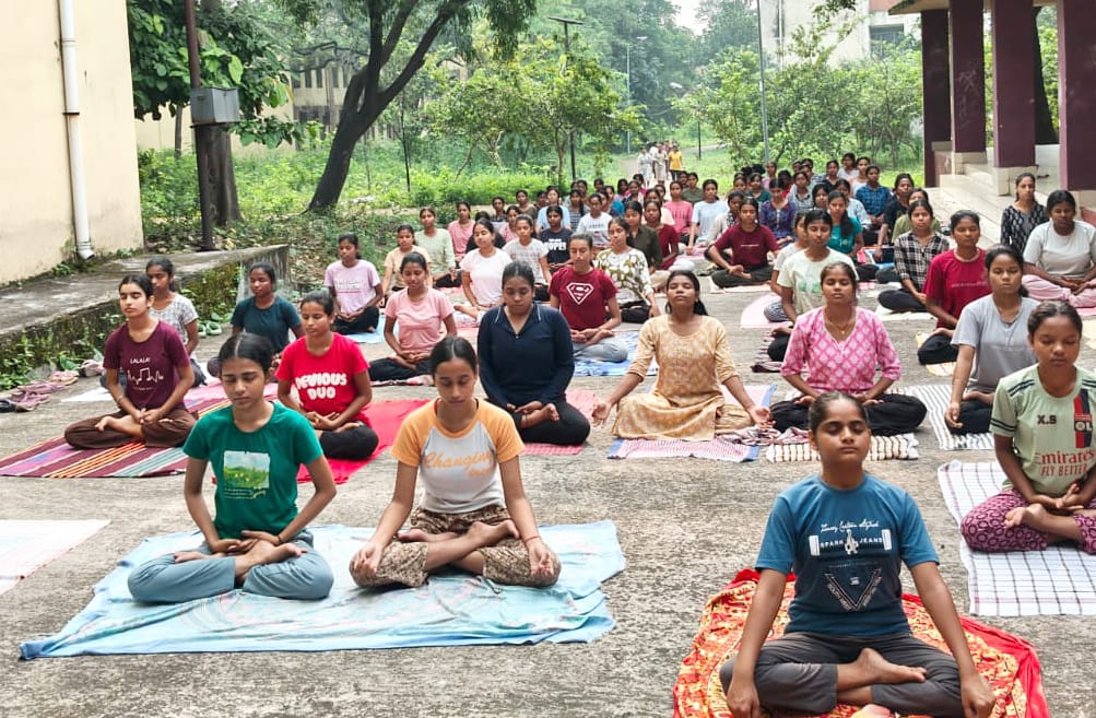 5-Day Yoga Camp & Medical Camp Concludes at Girls Polytechnic, Tatanagar